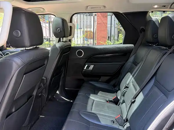 Land Rover Discovery 2017