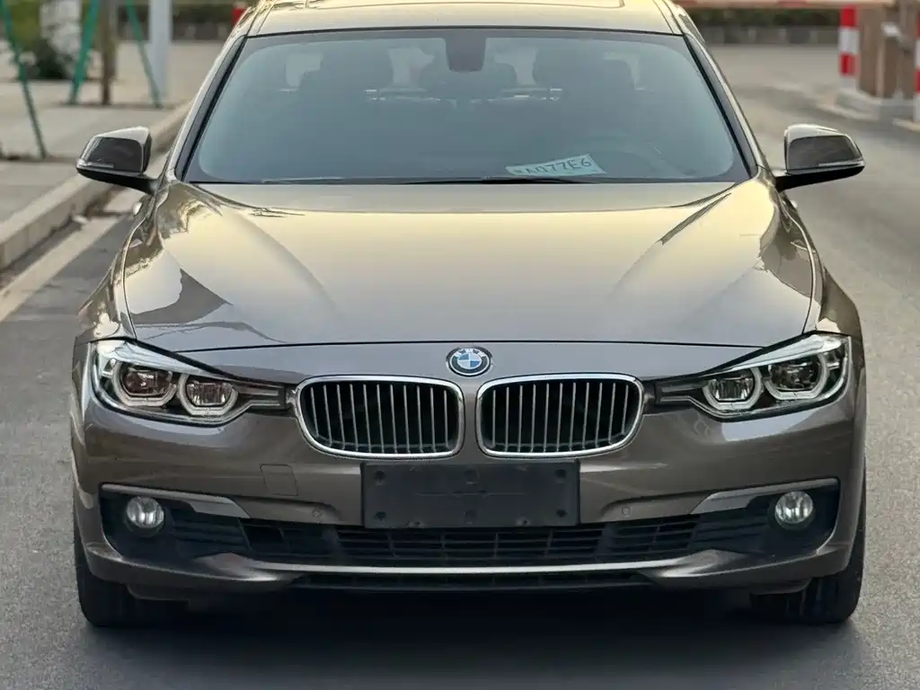 BMW 3 Series 2018 — фото 2