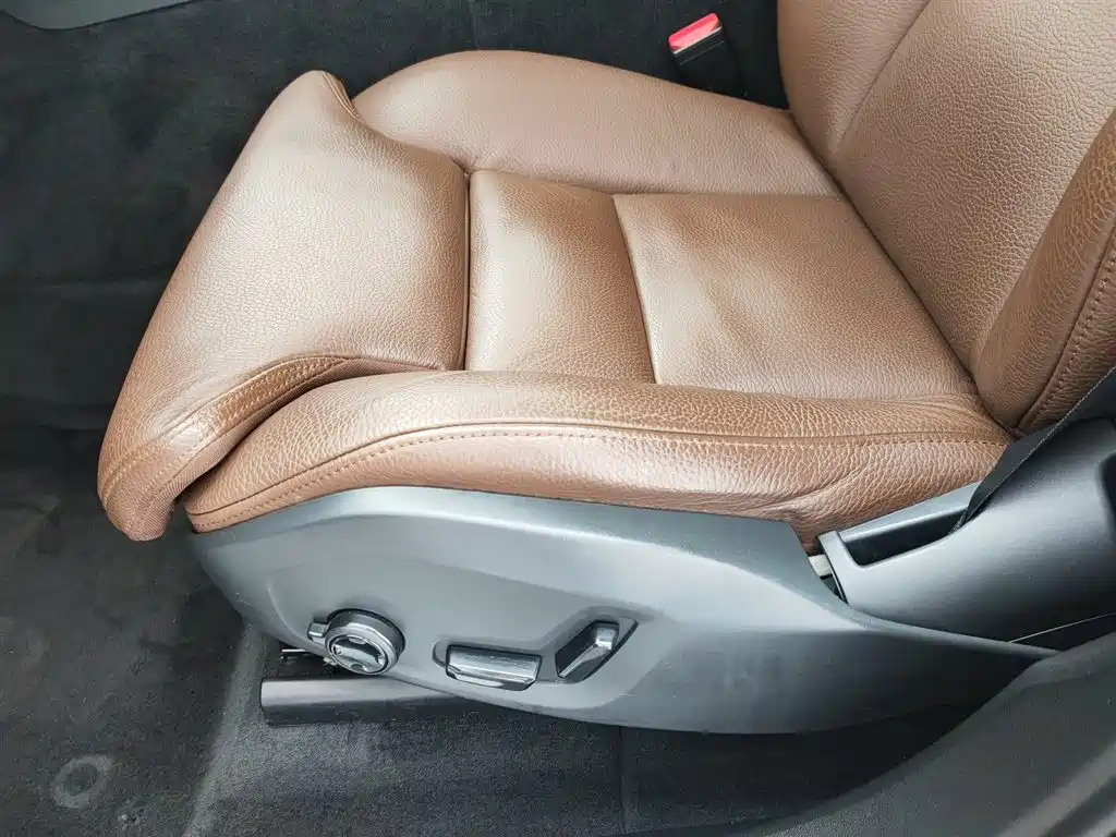 Volvo XC60 2021 — фото 20