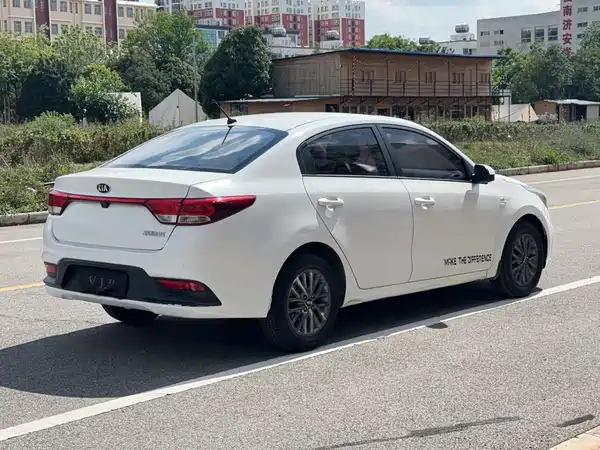 Kia K2 2017