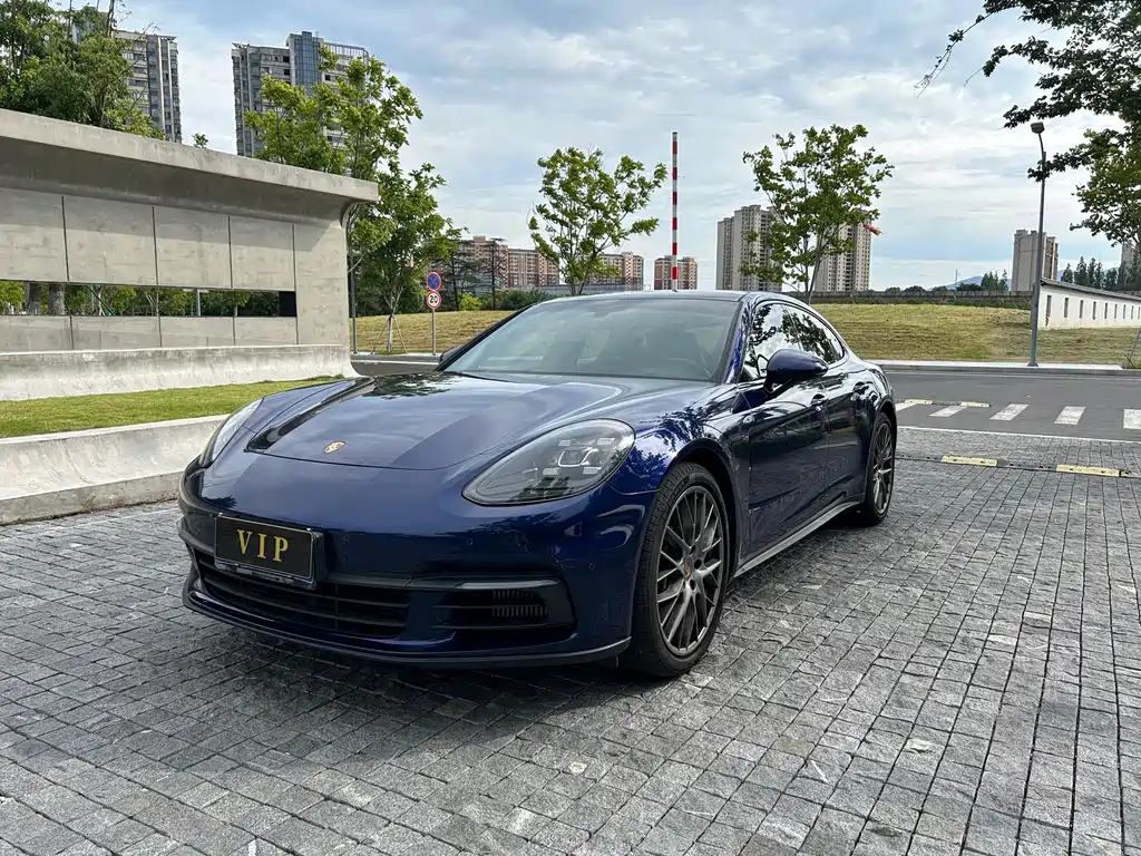 Porsche Panamera 2021 — фото 1
