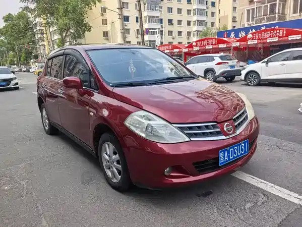 Nissan Tiida 2008