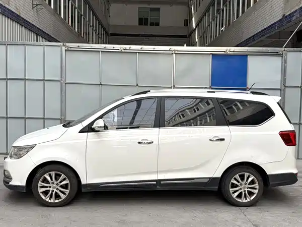 Baojun 730 2016