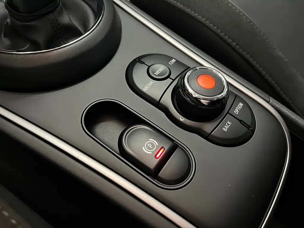 MINI Countryman 2020 — фото 13