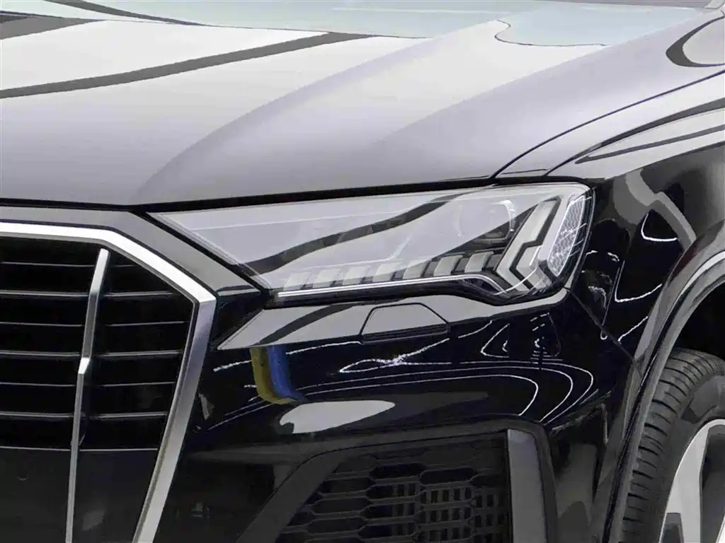 Audi Q7 2023 — фото 3