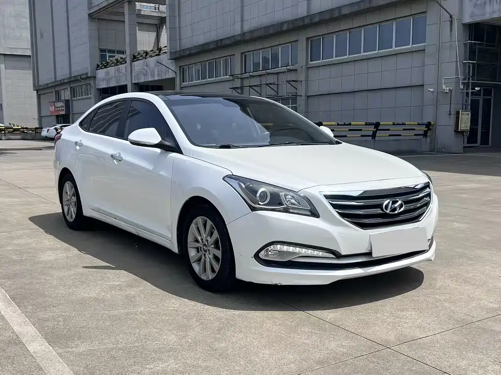 Hyundai Mistra 2015 — фото 3