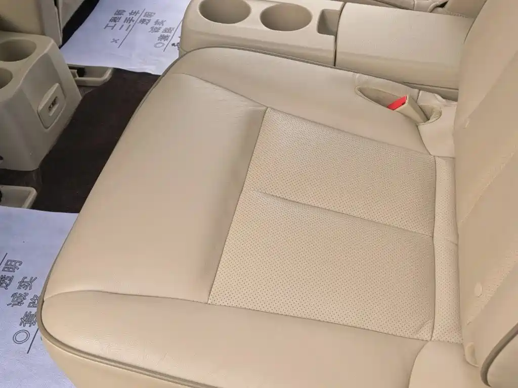Nissan Quest 2015 — фото 23