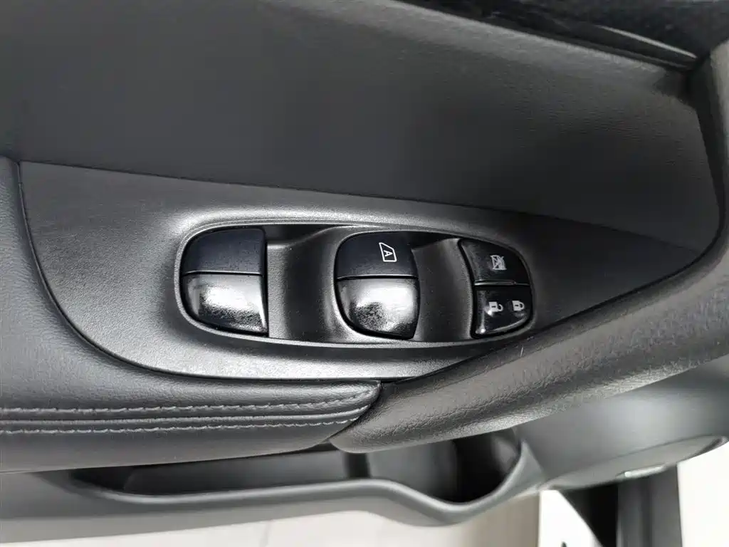 Nissan X-Trail 2021 — фото 9