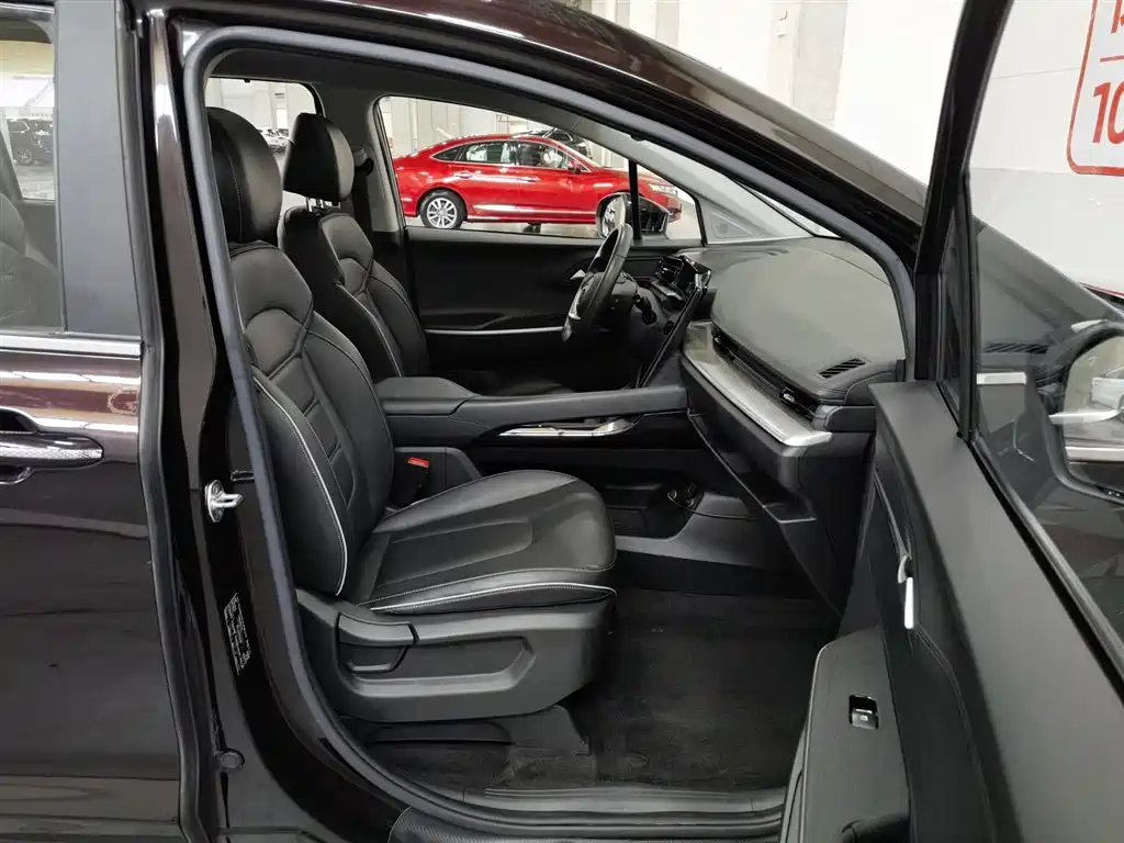Hyundai Custo 2022 — фото 23
