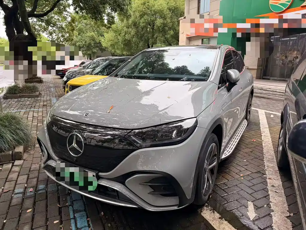 Mercedes-Benz EQE SUV 2024