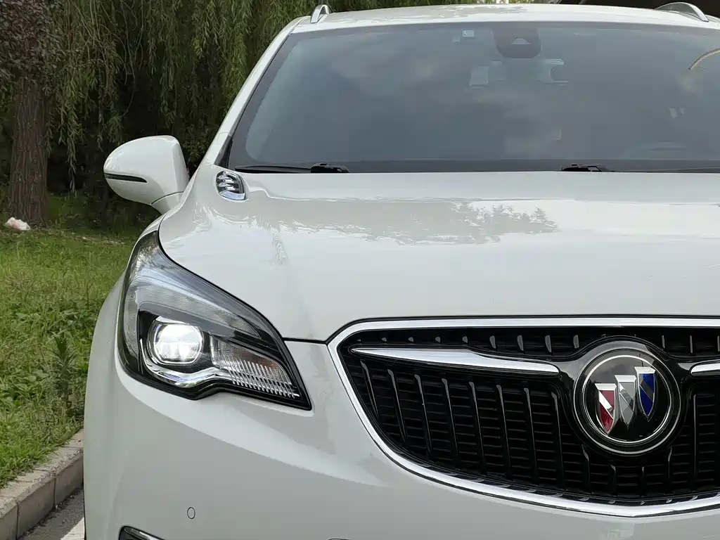 Buick Envision Plus 2018 — фото 11