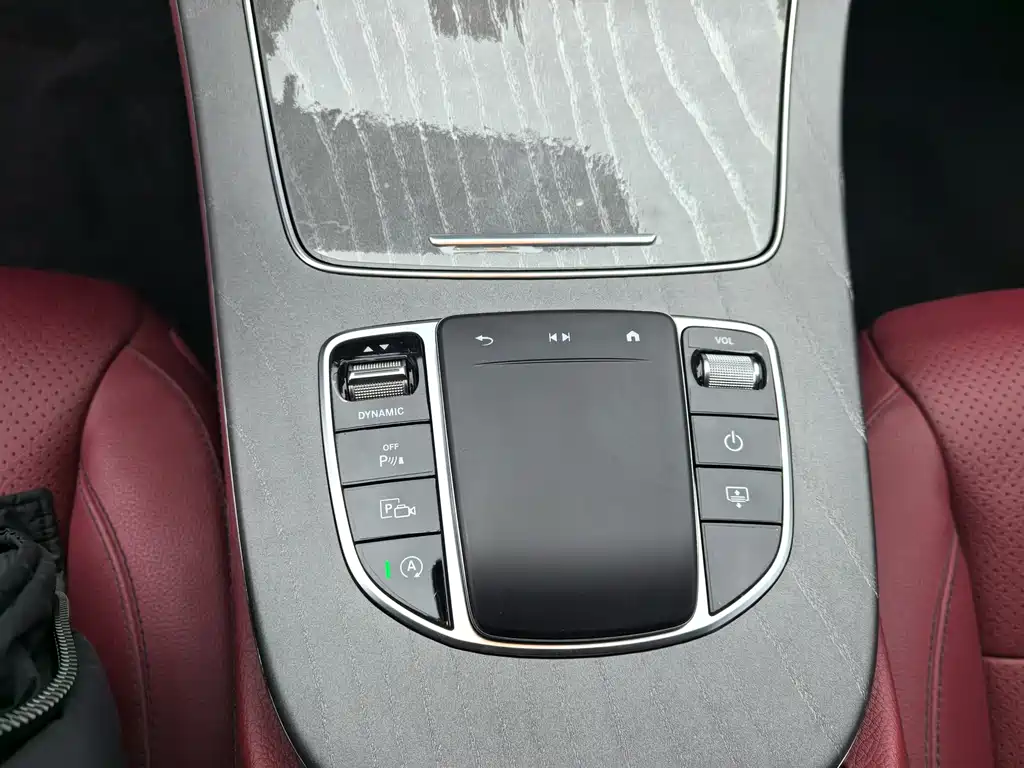 Mercedes-Benz E-Class 2022 — фото 17