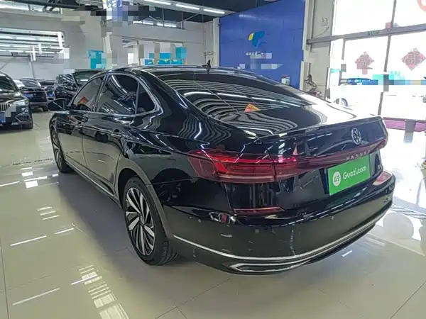 Volkswagen Passat 2023