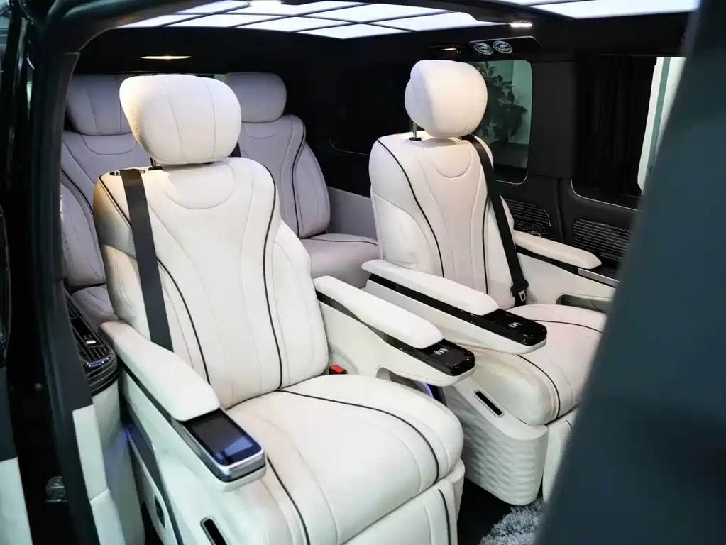 Mercedes-Benz Vito 2022 — фото 20