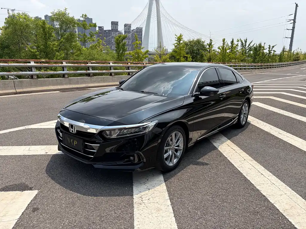 Honda Accord 2022 — фото 1