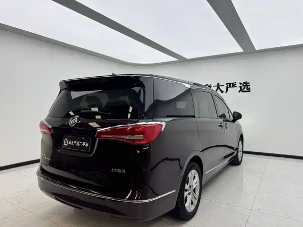 Buick GL8 2017