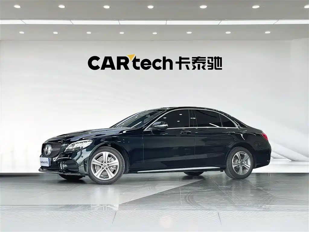 Mercedes-Benz C-Class 2019 — фото 1