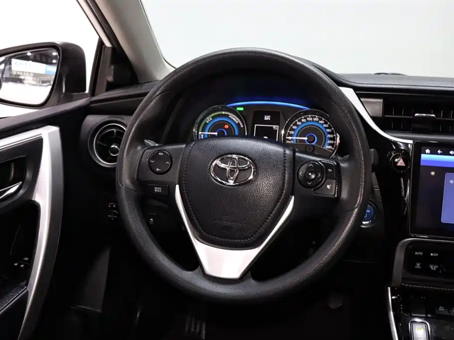 Toyota Corolla 2019 — фото 13