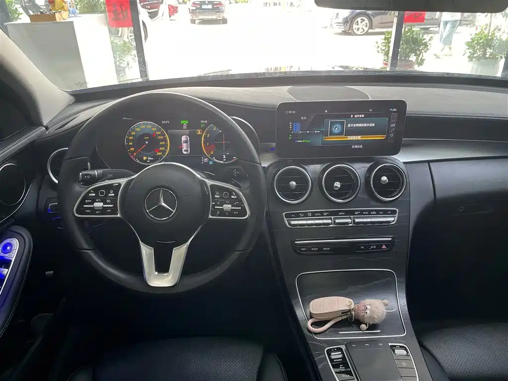 Mercedes-Benz C-Class 2019 — фото 13