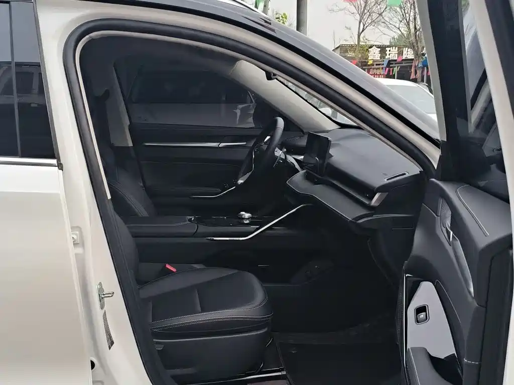 Haval H6 2025 — фото 17