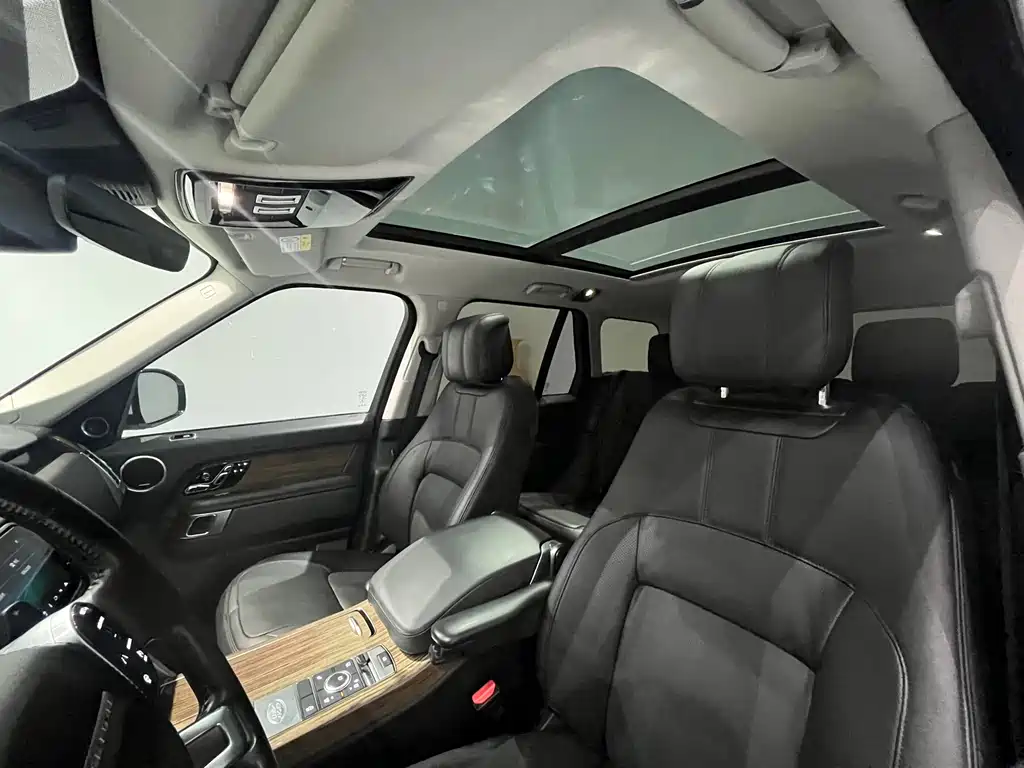 Land Rover Range Rover 2019 — фото 11