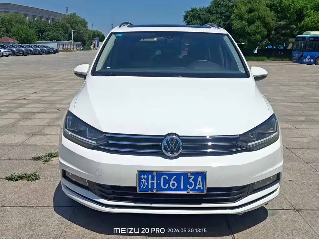 Volkswagen Touran 2021 — фото 2