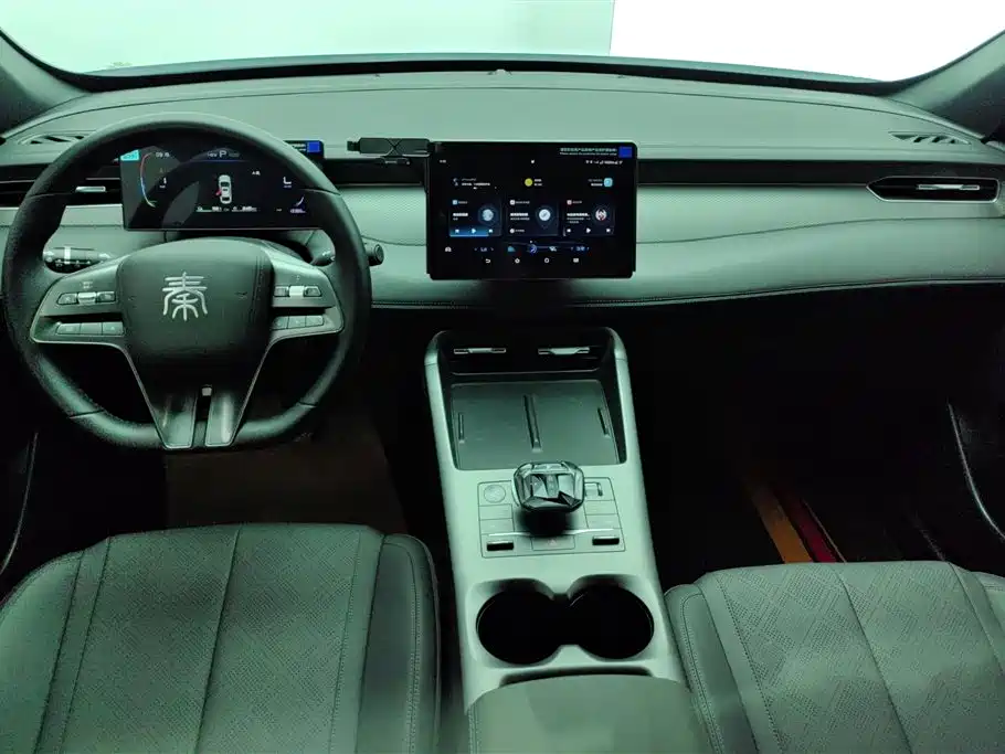 BYD Qin PLUS 2025 — фото 12