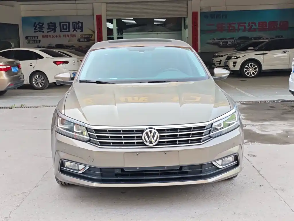 Volkswagen Passat 2017 — фото 2