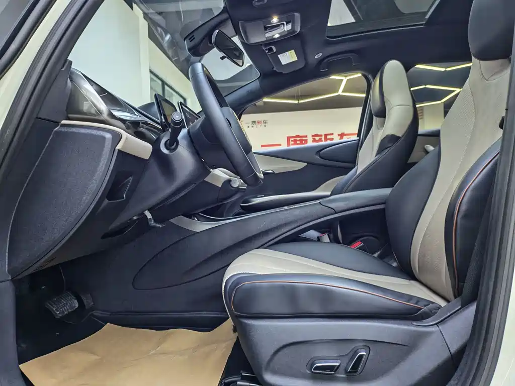 BYD Dolphin 2024