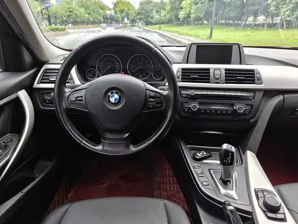 BMW 3 Series 2015 — фото 9