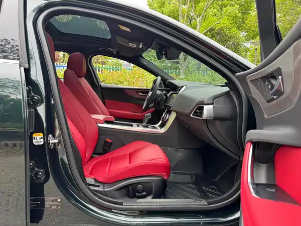 Jaguar XEL 2022
