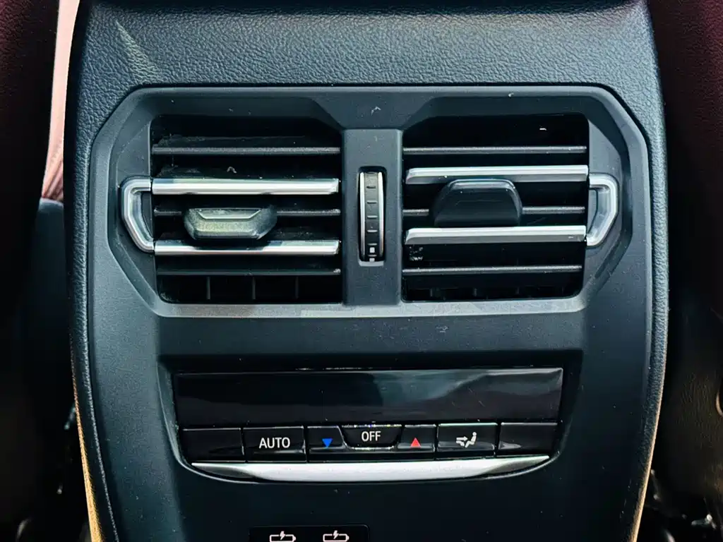 BMW 3 Series 2022 — фото 13