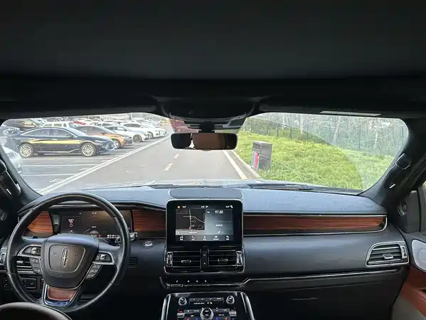Lincoln Navigator 2019