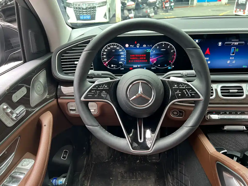 Mercedes-Benz GLE 2025 — фото 15