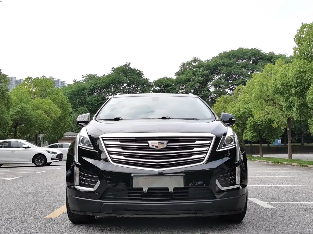 Cadillac XT5 2018 — фото 2