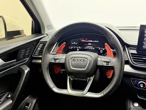 Audi Q5L 2022 — фото 11