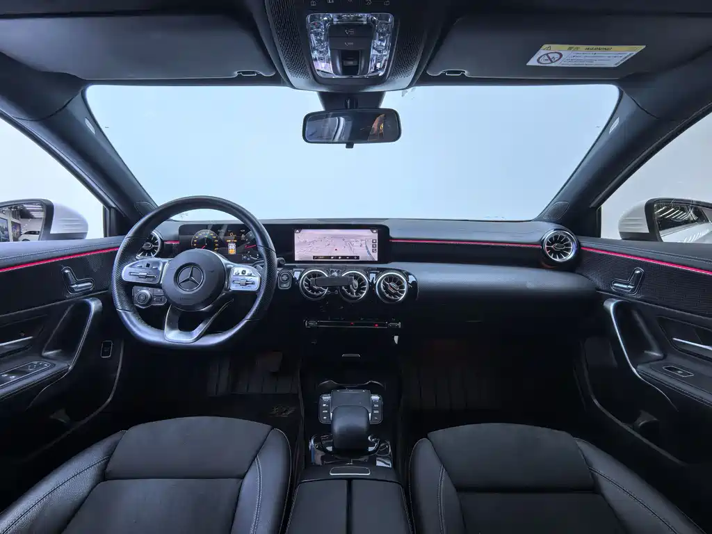 Mercedes-Benz A-Class 2023 — фото 11