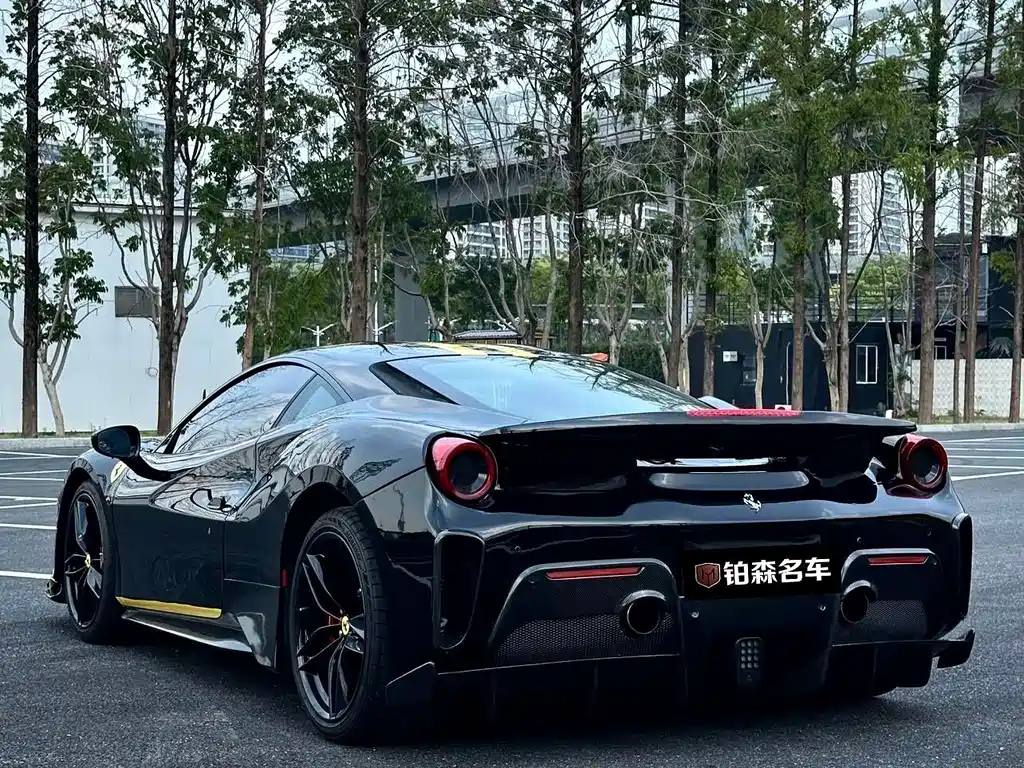 Ferrari 488 2016 — фото 3