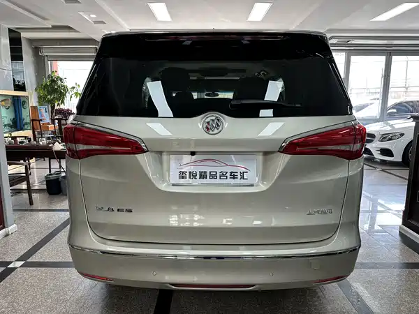 Buick GL8 2017