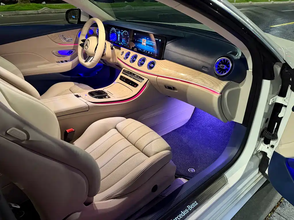 Mercedes-Benz E-Class 2023 — фото 9