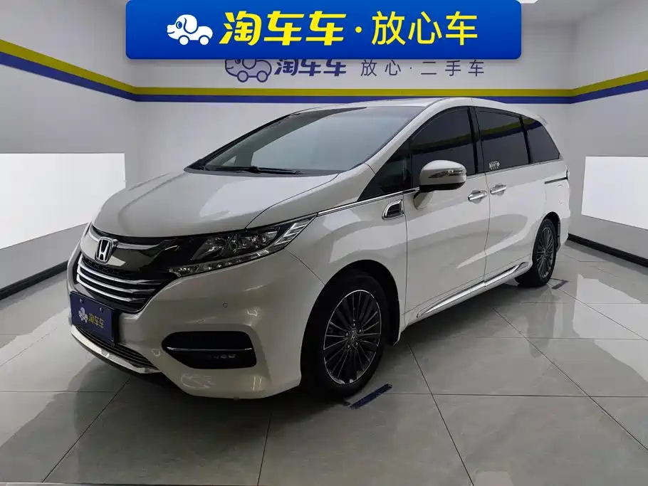 Honda Odyssey 2018 — фото 1