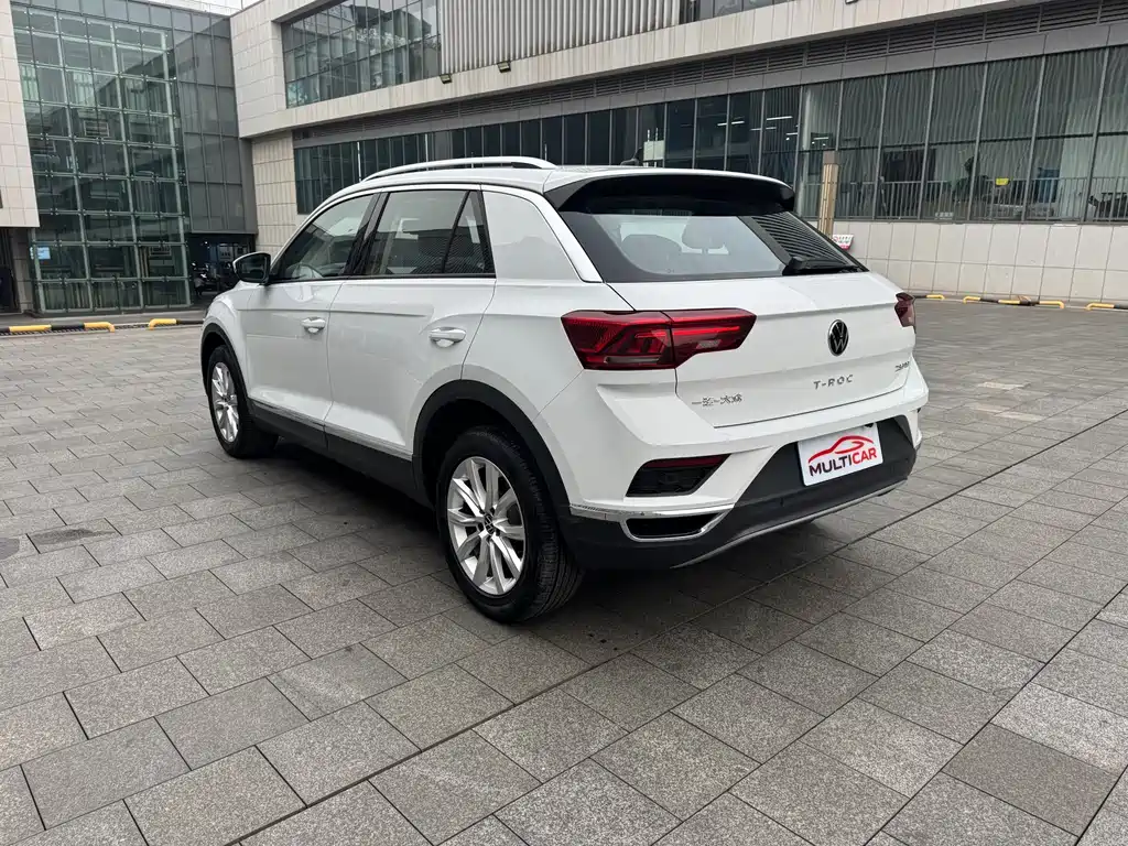 Volkswagen T-Roc 2023 — фото 7
