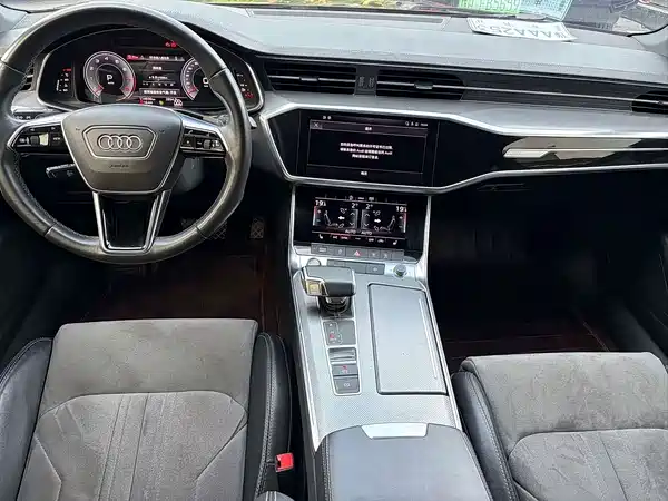 Audi A6L 2022