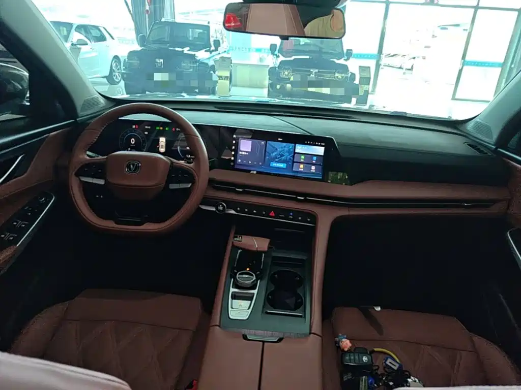Changan CS75PLUS 2024 — фото 10