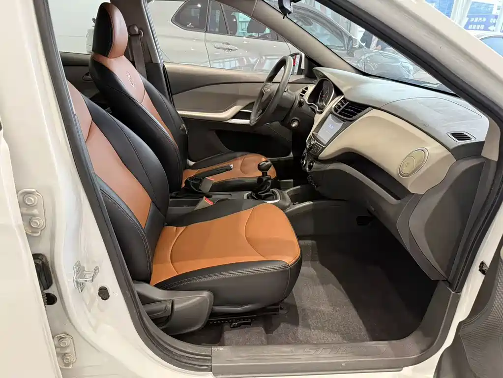 Chevrolet Sail 2017 — фото 18