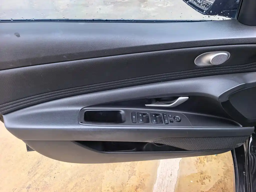 Hyundai Elantra 2021