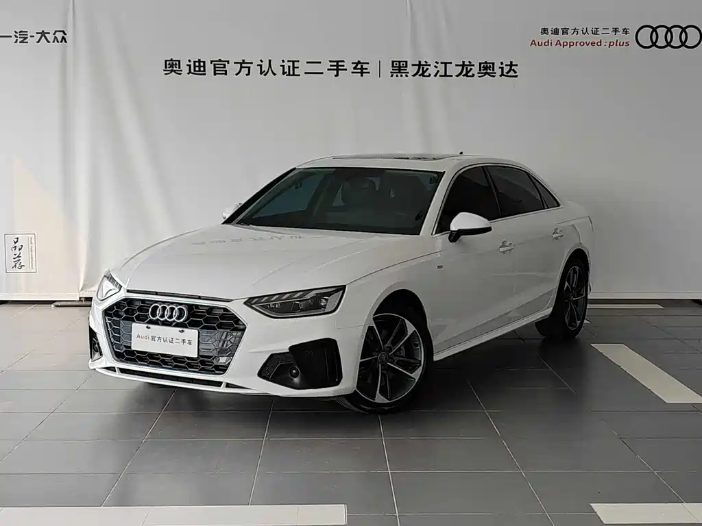 Audi A4L 2022 — фото 1