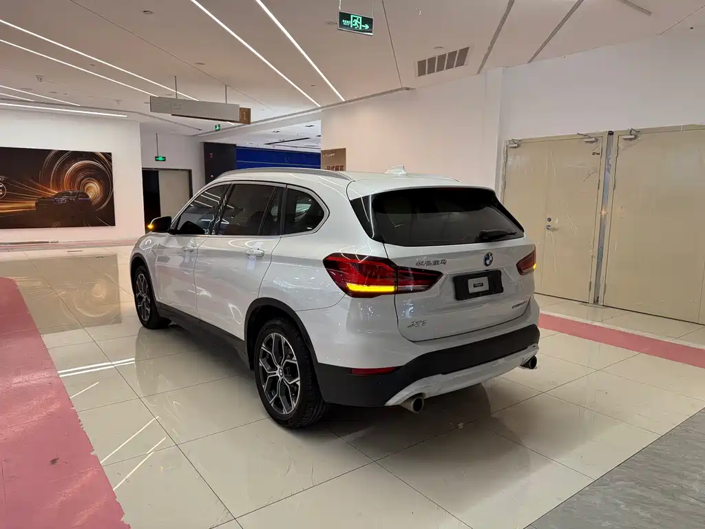 BMW X1 2022 — фото 18