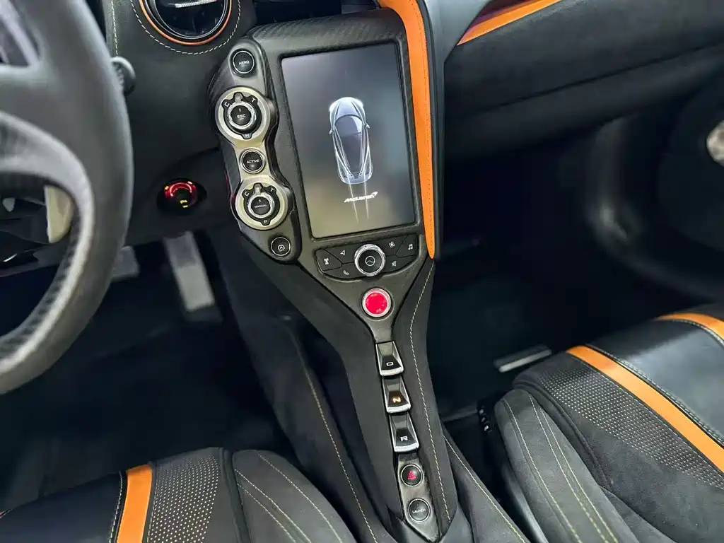 McLaren 720S 2019 — фото 9