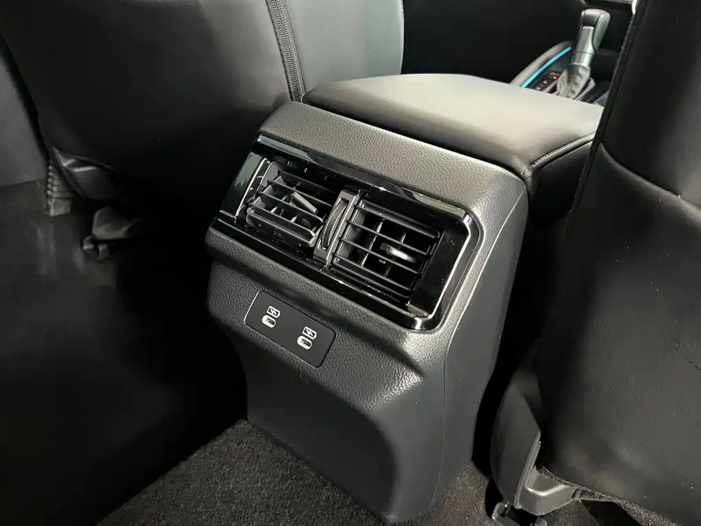 Honda Accord 2023 — фото 17